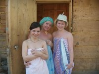 Amateur GFs at sauna