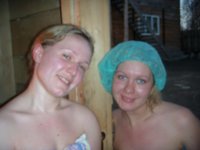 Amateur GFs at sauna