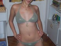 Amateur GF naked at home