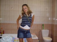 Blond amateur wife some hot private pics