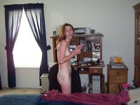 Teen GF nude posing before sex
