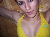 Sweet amateur teen babe selfies and nude posing pics collection
