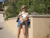 Blond amateur MILF sexlife pics collection
