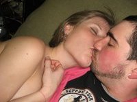 Amateur couple share hot homemade pics