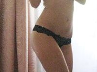 Beautiful young amateur GF private pics