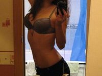 Beautiful young amateur GF private pics