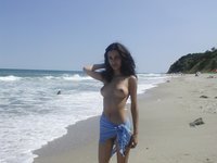 Italian amateur brunette wife sexlife