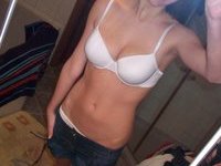 Nude selfies from amateur wife