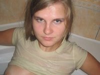 Young amateur GF nude posing pics