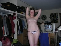 Amateur GF posing naked at home