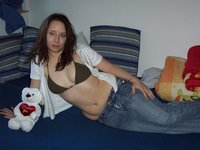 Nude posing and sex with amateur GF