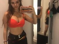 Sexy amateur babe with nice boobs