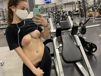 Amateur big tits selfies