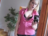 Sexy young amateur babe selfies