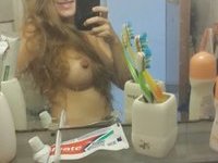 Amateur girl share private pics