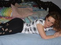 Amateur wife sexy posing on bed