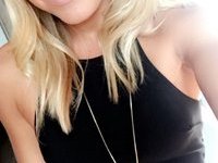 Blonde amateur babe hot selfies