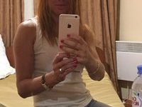 Redhead amateur wife homemade pics collection