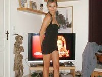 Blonde amateur wife love posing on cam
