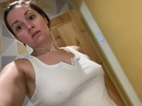 Amateur british busty wife selfies