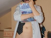 Brunette amateur mom nude posing pics collection