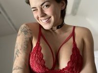 Beautiful amateur GF showing her tits