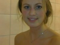 Smiley cute amateur girl pics collection