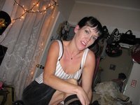 Brunette amateur MILF sexlife pics collection
