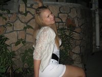 Pretty blonde girl homemade pics collection