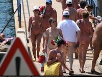 Nudist amateurs voyeur pics