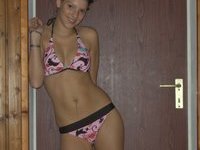 Young amateur girl posing for boyfriend