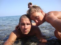 Young amateur couple at summer vacation