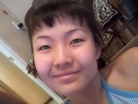 Asian amateur girl posing at home