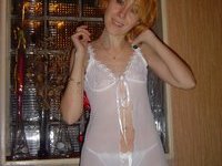 Blond amateur MILF sexlife pics