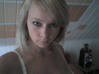 Young amateur blonde GF private pics collection