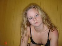 Blonde amateur teen girl