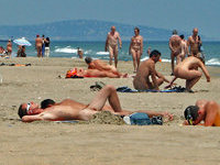 Gorgoeus naked beach girls