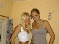 College chicks love to pose