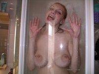 Babes love to take showers