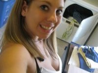Amateur girl with big tits hot selfies