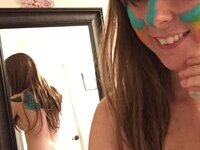teen babe leaked selfies