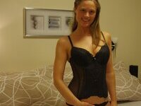 Pretty smiley amateur wife exposed