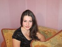 Russian amateur girl posing in her room
