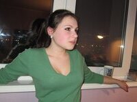 Russian amateur girl posing in her room