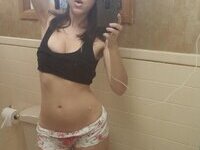 Self pics from young amateur GF