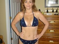 So sexy amateur MILF exposed