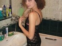 Curly amateur wife exposed