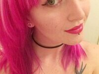 Sweet amateur babe with pink hair