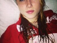 Sexy redhead amateur babe exposed