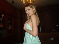 Blonde amateur GF homemade pics collection